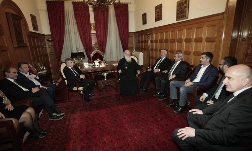 Με ηχηρές απουσίες το επίσημο δείπνο του Αρχιεπισκόπου Ιερώνυμου στους Περιφερειάρχες (pics)
