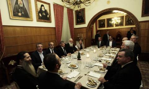 Με ηχηρές απουσίες το επίσημο δείπνο του Αρχιεπισκόπου Ιερώνυμου στους Περιφερειάρχες (pics)