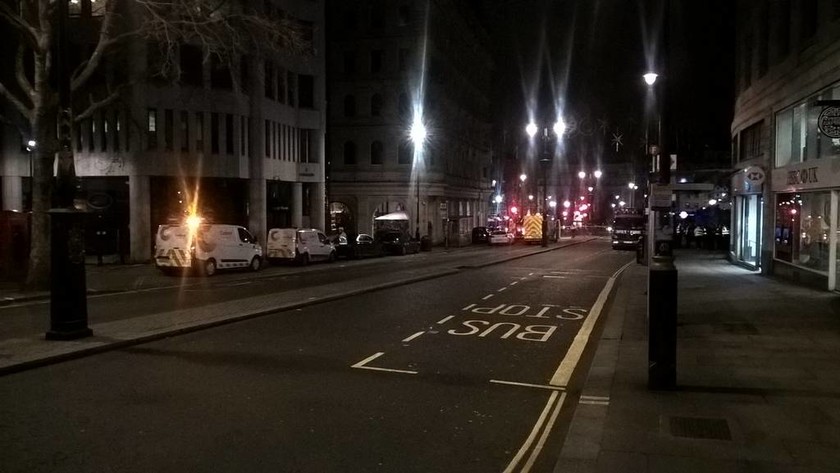 Συναγερμός στο Λονδίνο: Επικίνδυνη διαρροή αερίου στο Charing Cross – Εκκενώθηκε η περιοχή (Pic+Vid)