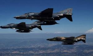 Τουρκία: Μετά τη Συρία τουρκικά μαχητικά βομβαρδίζουν τώρα και το Ιράκ