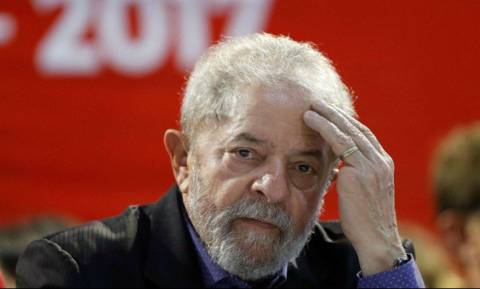 Βραζιλία: Έφεση στην απόφαση να κατασχεθεί το διαβατήριο του Λούλα άσκησαν οι δικηγόροι του