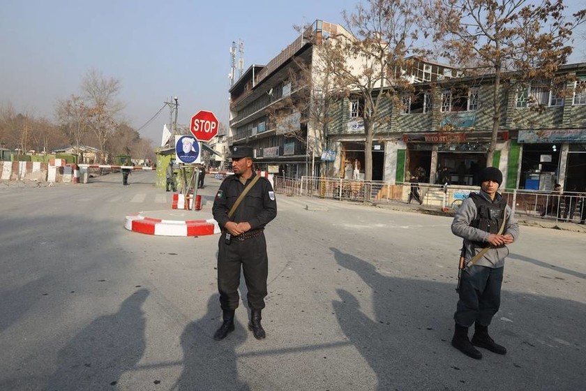 Θρήνος στην Καμπούλ: Στους 103 οι νεκροί της τρομοκρατικής επίθεσης από τους Ταλιμπάν (pics)