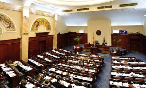 Σκόπια: Η αντιπολίτευση μπλοκάρει νόμο για τη διεύρυνση της αλβανικής γλώσσας