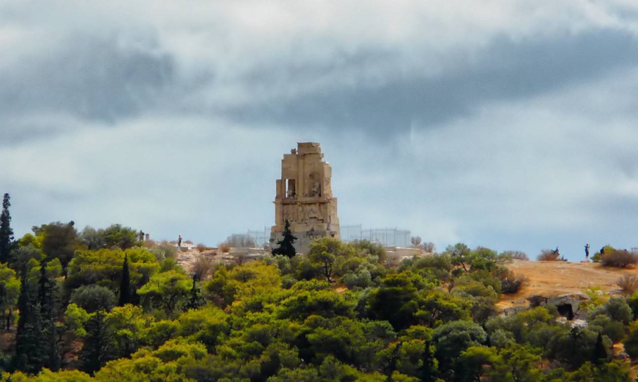 Συναγερμός σε Στρατό και Αστυνομία: Βρέθηκε βλήμα όλμου στου Φιλοπάππου