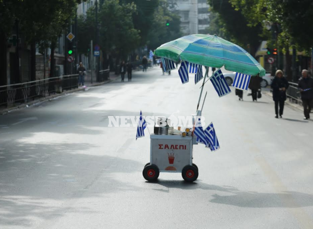 Συλλαλητήριο Αθήνα: Ξεκίνησε η προσέλευση για το μεγάλο συλλαλητήριο για τη Μακεδονία (pics)