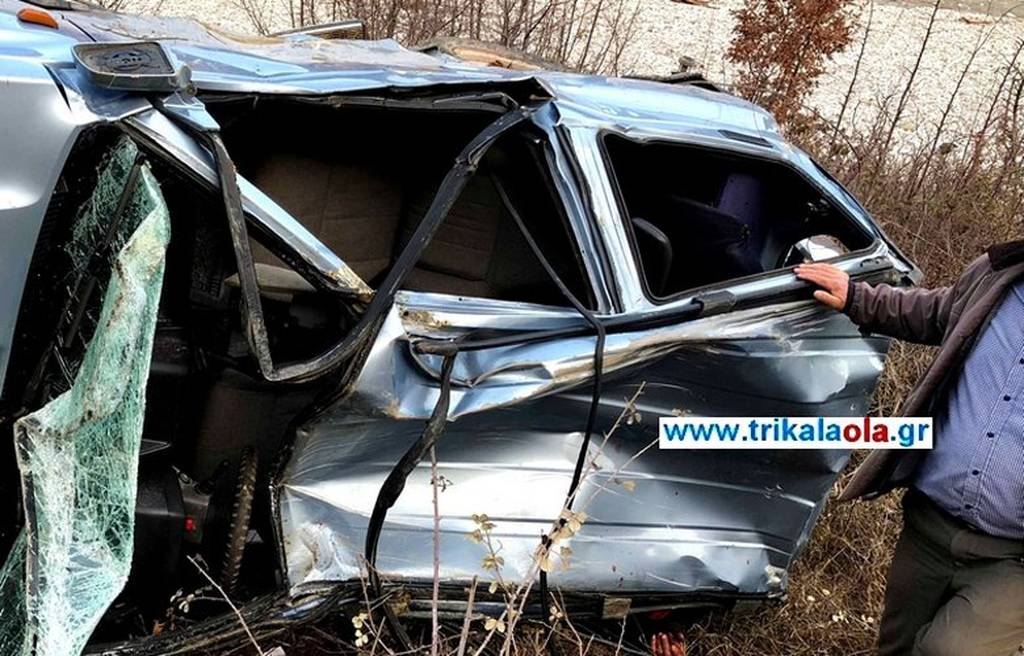 Τρίκαλα: 45χρονος έπεσε σε χαράδρα 120 μέτρων με το αυτοκίνητο του (pics)