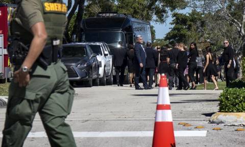 Φλόριντα: Tο FBI παραδέχεται ότι δεν διαχειρίστηκε σωστά τις πληροφορίες για τον μακελάρη