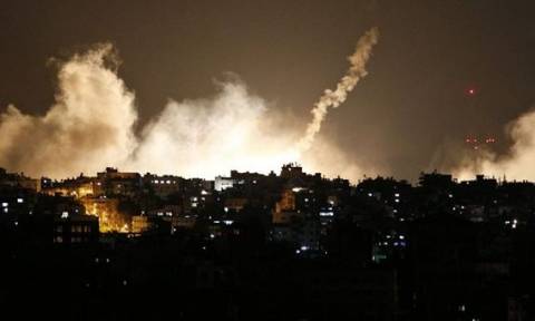 Το Ισραήλ εξαπέλυσε αεροπορικά πλήγματα στη Χαμάς για την πρωινή έκρηξη
