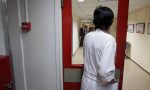 Αντισυνταγματικές οι περικοπές στις αποδοχές γιατρών διευθυντών νοσοκομείων του ΕΣΥ