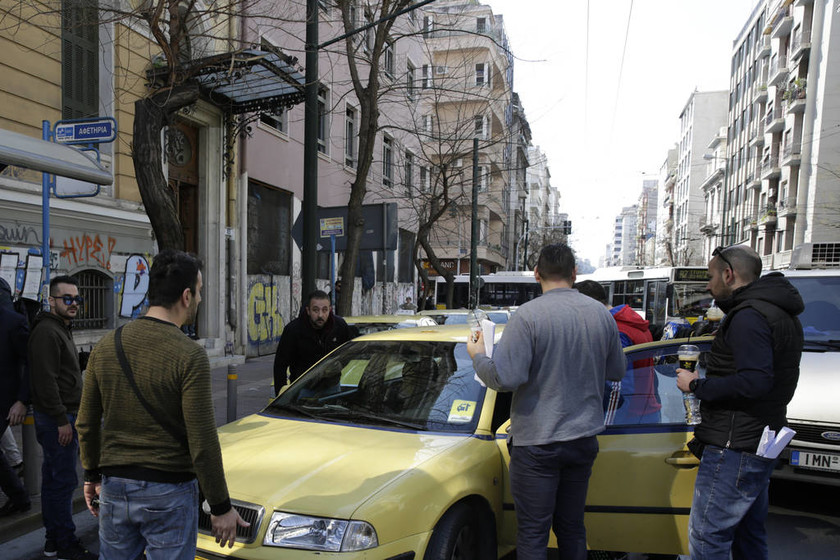 ΕΚΤΑΚΤΟ: Ένταση ΤΩΡΑ στο κέντρο της Αθήνας (pics)