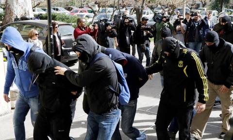 Διώξεις για κακούργημα στους επτά από τους 11 συλληφθέντες ως μέλη ακροδεξιάς οργάνωσης