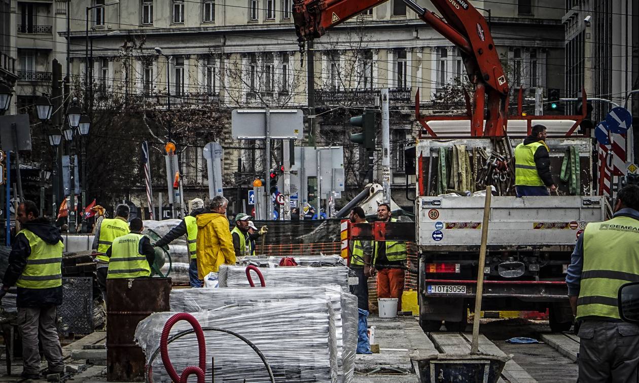 Σας αφορά: Δείτε πότε θα ξανανοίξει η γραμμή του τραμ «Σύνταγμα - Βουλιαγμένη»