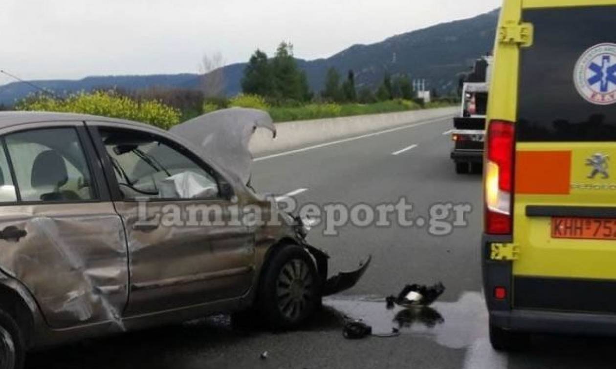 Τροχαίο - σοκ στην Αθηνών – Λαμίας με ένα νεκρό (ΣΚΛΗΡΕΣ ΕΙΚΟΝΕΣ)