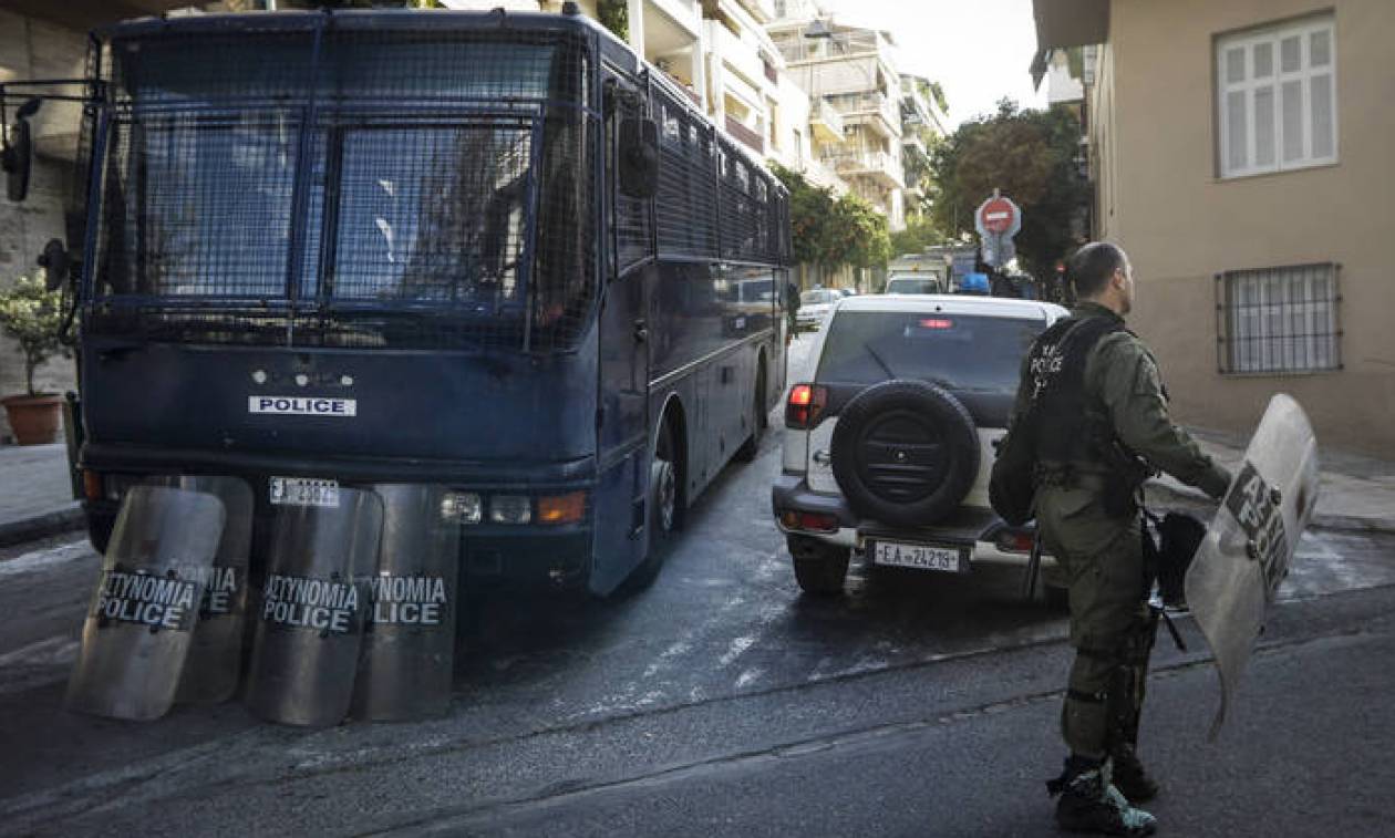 Αντιεξουσιαστές ανακατέλαβαν το κτήριο στην οδό Καλλιδρομίου