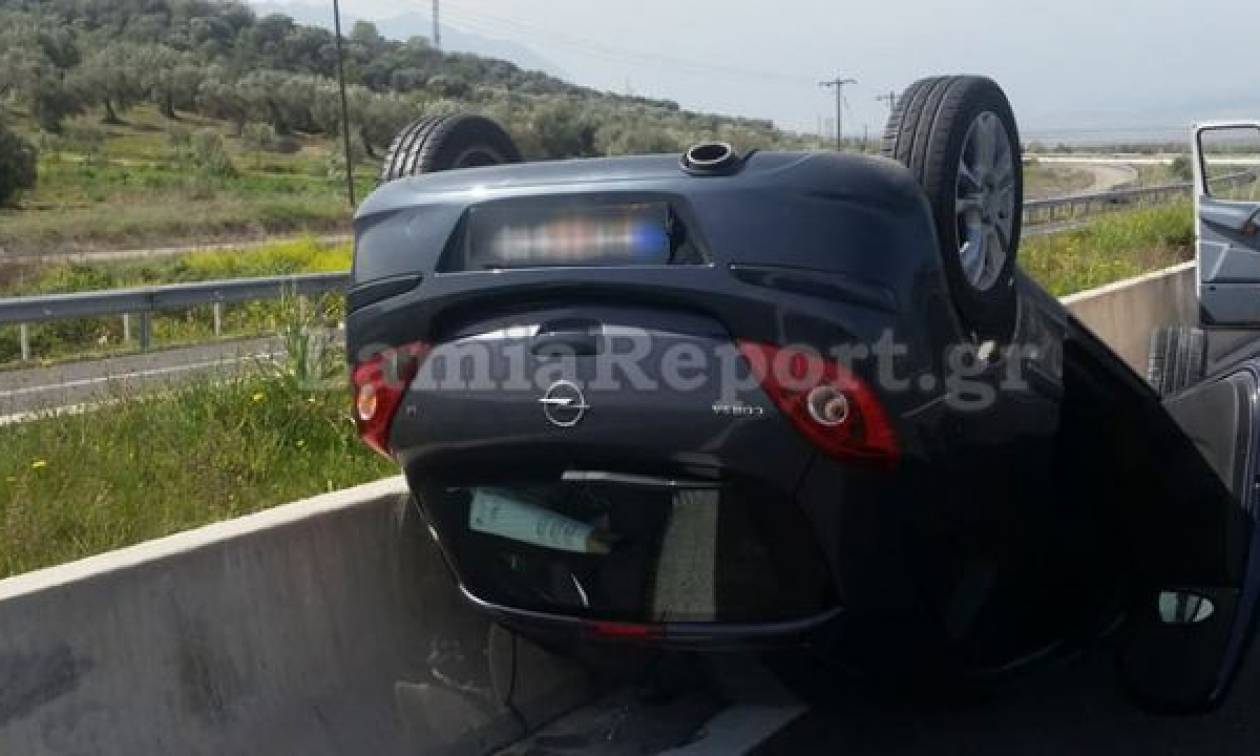 Φθιώτιδα: Τούμπαρε όχημα στην Εθνική Οδό - Δύο τραυματίες