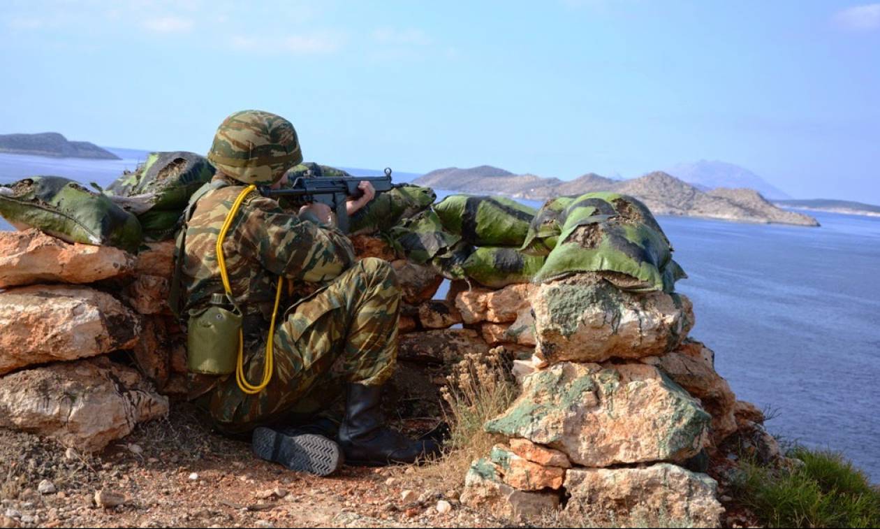 Κρίσιμη η κατάσταση: «Πάγωσαν» για ένα μήνα οι μεταθέσεις στρατιωτών στο Καστελόριζο