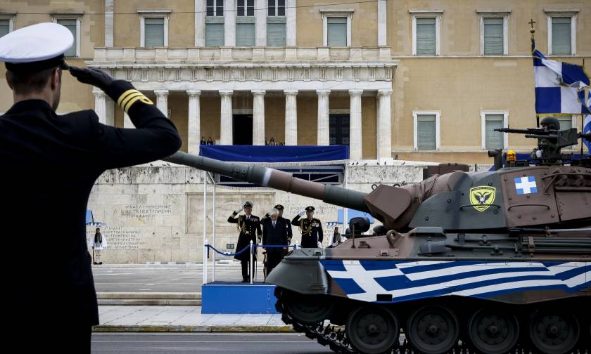 25η Μαρτίου: Μεγαλειώδης η στρατιωτική παρέλαση στο κέντρο της Αθήνας (pics)
