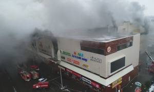 Πυρκαγιά σε εμπορικό κέντρο στη Ρωσία: Από τους 64 νεκρούς τα 41 ήταν παιδιά (Vid)