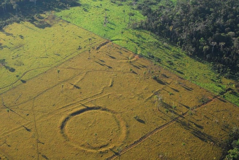 Αμαζόνιος: Ανακαλύφθηκαν μυστηριώδη γεωγλυφικά και χαμένα χωριά πριν από τον Κολόμβο