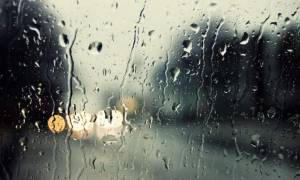 Καιρός Πάσχα 2018: Η ΕΜΥ προειδοποιεί για βροχές και καταιγίδες την Κυριακή