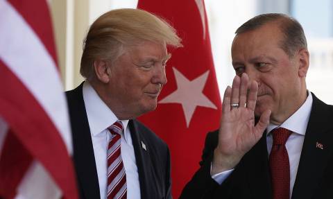 Τουρκία: Νέα «πυρά» και κατά της Ουάσιγκτον για τα… ανάμεικτα μηνύματα στη Συρία