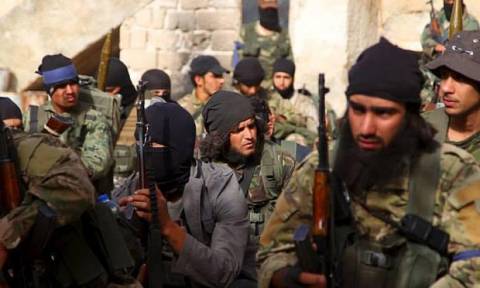 Συρία: Ξεκίνησε η αποχώρηση των ανταρτών της Τζάις αλ Ισλάμ από την Ντούμα