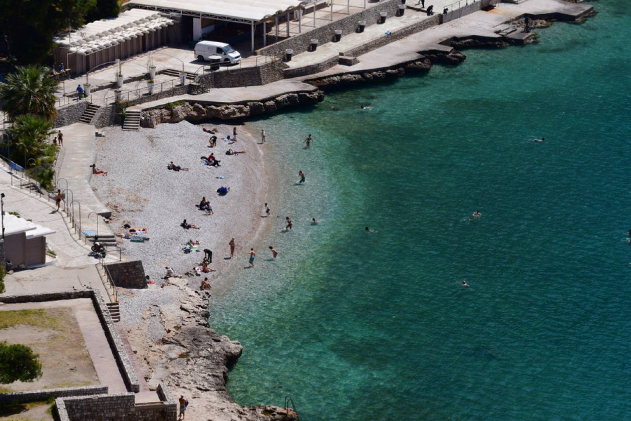 Τα πρώτα ανοιξιάτικα μπάνια στο Ναύπλιο (pics)