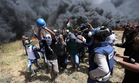 Λωρίδα της Γάζας: Ένας νεκρός και εκατοντάδες τραυματίες από ισραηλινά πυρά