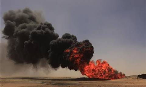 Λιβύη: Τεράστια πυρκαγιά σε πετρελαιαγωγό – Φόβοι για χτύπημα του ISIS