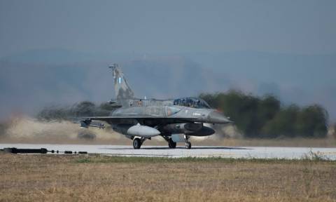 Έπεσε η υπογραφή για την αναβάθμιση των ελληνικών F-16