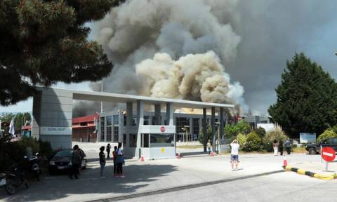 Ξάνθη: 24ωρη παράταση στα προληπτικά μέτρα μετά την πυρκαγιά στο εργοστάσιο μπαταριών