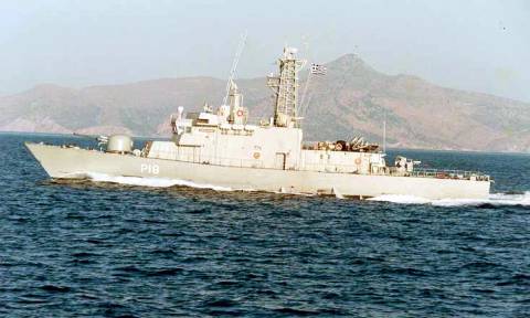 Συναγερμός στο Αιγαίο: Τουρκικό εμπορικό πλοίο «ακούμπησε» την κανονιοφόρο Αρματωλός
