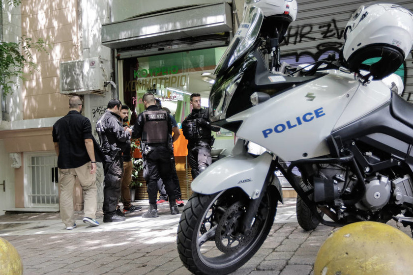 Συναγερμός για πυροβολισμούς στο κέντρο της Αθήνας (pics)