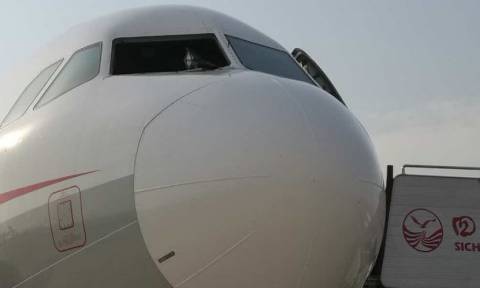 Σοκ στον αέρα: Έσπασε το παρμπρίζ του κόκπιτ ενός Airbus εν πτήσει!