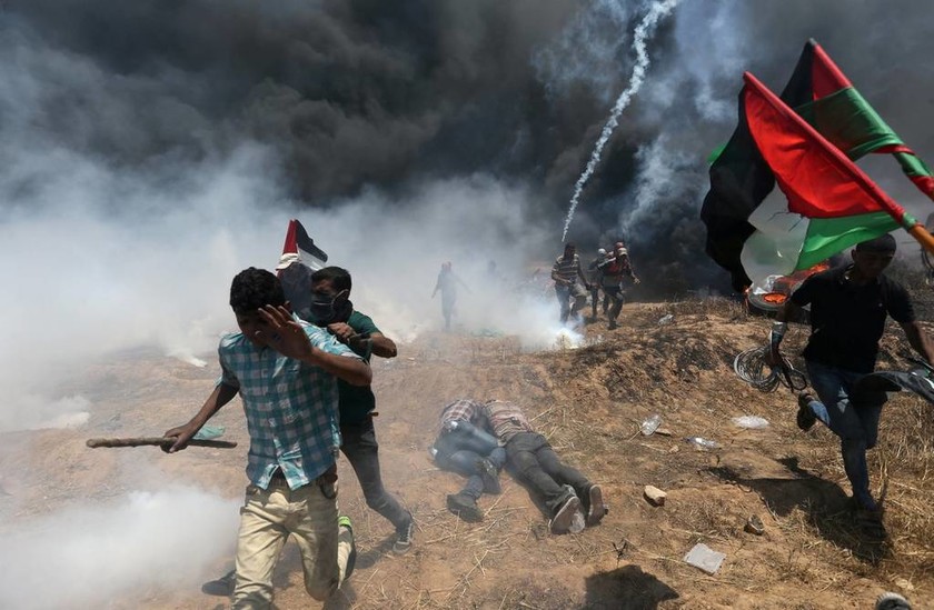 LIVE - Η Γάζα φλέγεται: Ισραηλινοί δολοφόνησαν εν ψυχρώ δεκάδες Παλαιστίνιους διαδηλωτές (Pics+Vids)