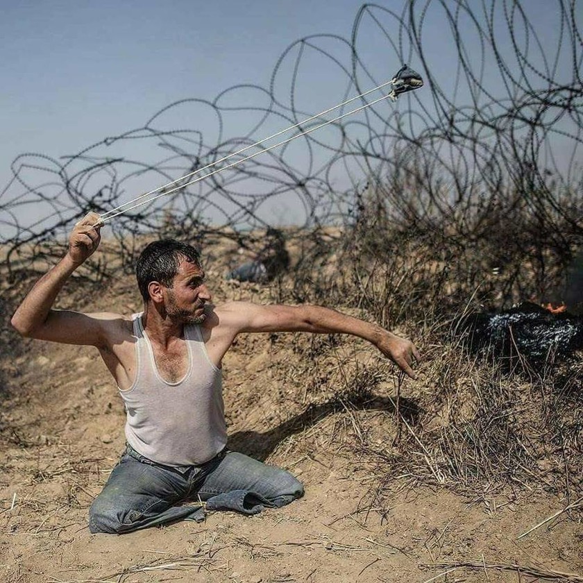 Σφαγή στη Γάζα: Σοκ από τη δολοφονία ανάπηρου Παλαιστίνιου από Ισραηλινούς στρατιώτες (Pics)