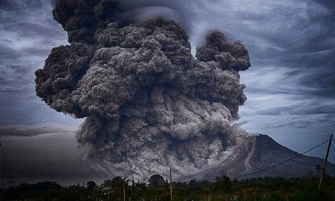 Τρόμος στη Χαβάη: Εξερράγη το ηφαίστειο Κιλαουέα (Pics+Vids)