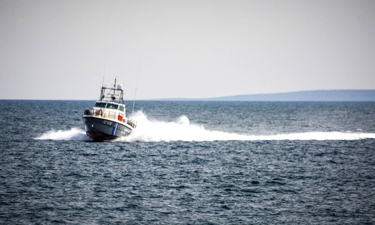 Φωτιά σε ιστιοφόρο στο Πόρτο Ράφτη