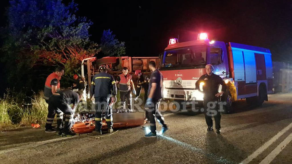 Φθιώτιδα: Εκτροπή νταλίκας με έναν νεκρό (pics)