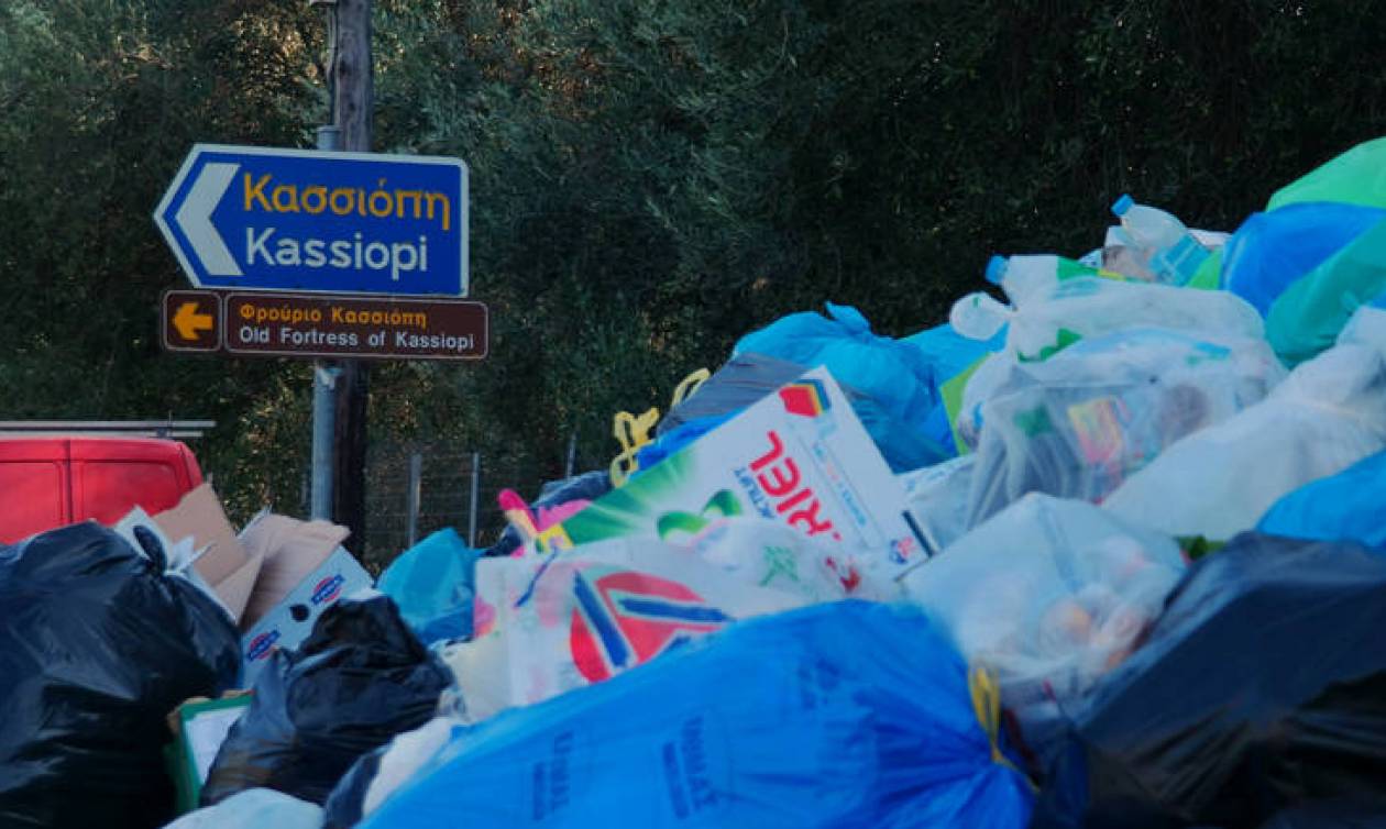 Στην Αστυνομική Διεύθυνση Κέρκυρας προσήχθησαν ο δήμαρχος και αντιδήμαρχοι