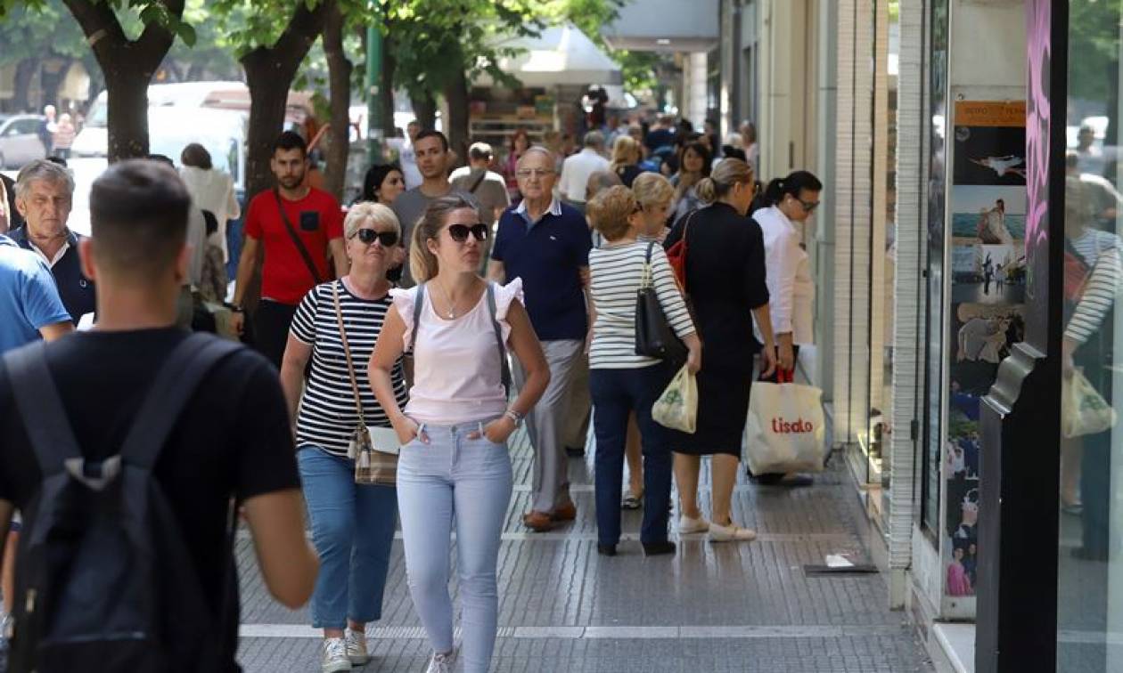 Αγίου Πνεύματος 2018: Σε ποιες περιοχές θα είναι ανοιχτά τα καταστήματα