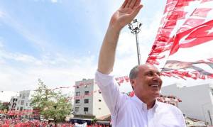 Τουρκικά πανηγύρια στη Θράκη: Επιτρέπουν προεκλογική ομιλία στον Τούρκο αρχηγο της αντιπολίτευσης