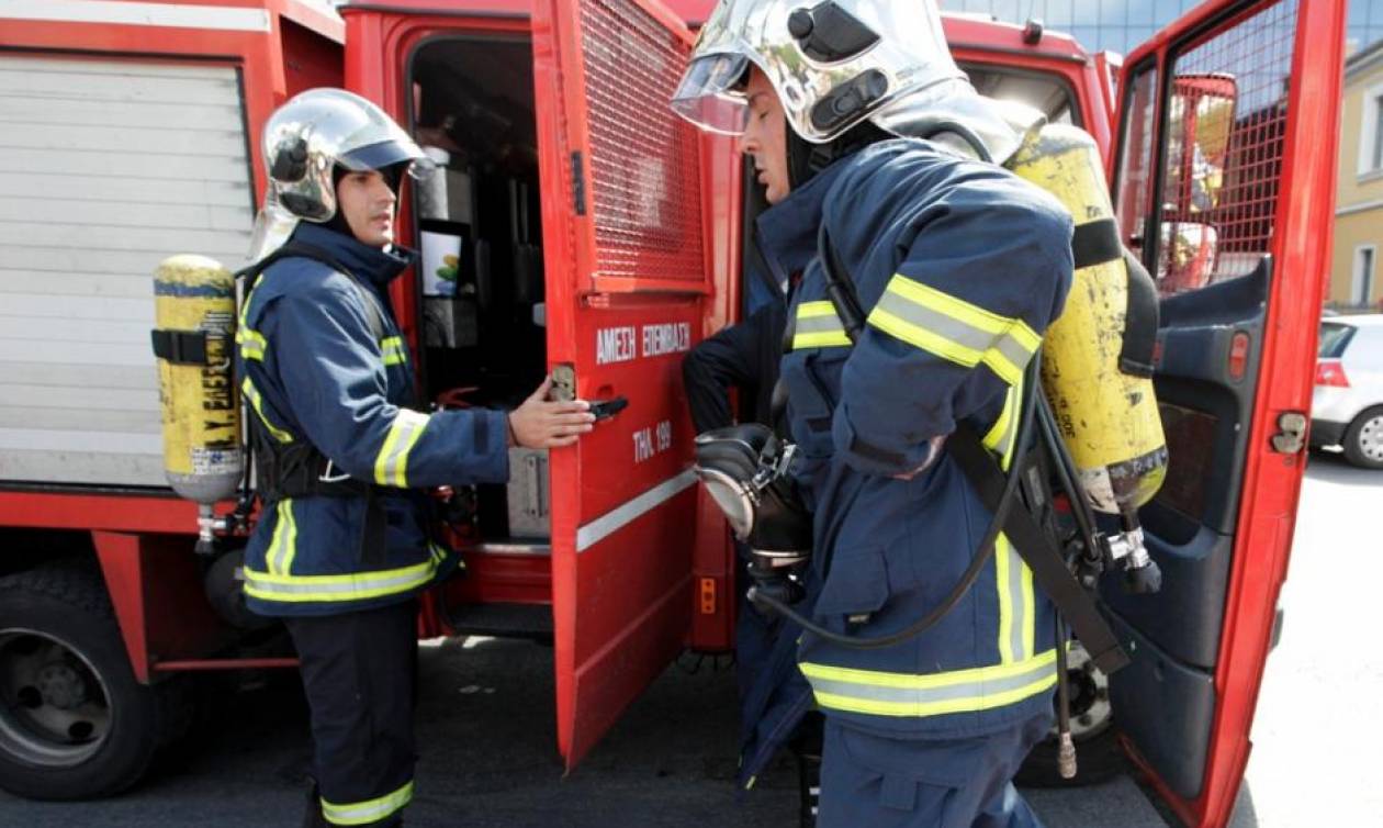 Συναγερμός στη Θεσσαλονίκη: Φωτιά σε κατάστημα - Μία γυναίκα τραυματίας