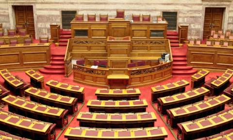 Βουλή: Σήμερα κατατίθεται το πολυνομοσχέδιο με τα προαπαιτούμενα - Την Πέμπτη ψηφίζεται