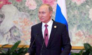 «Στάζει» ειρωνεία ο Πούτιν για τους G7: «Σταματήστε «τις επινοητικές σας φλυαρίες για τη Ρωσία»