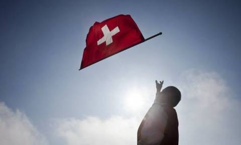 Απίστευτο! Οι Ελβετοί ψήφισαν σε δημοψήφισμα υπέρ της τραπεζικής κερδοσκοπίας