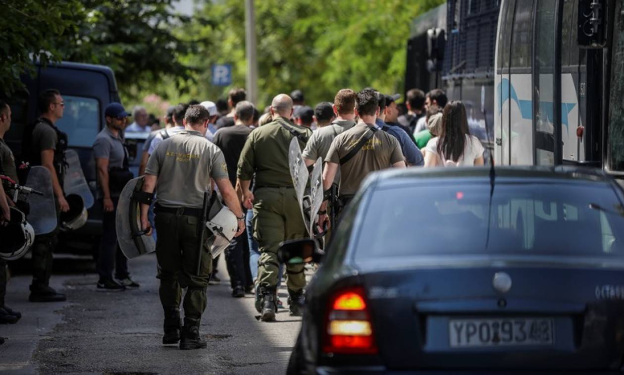 Αναβλήθηκε η δίκη των «20» του Ρουβίκωνα