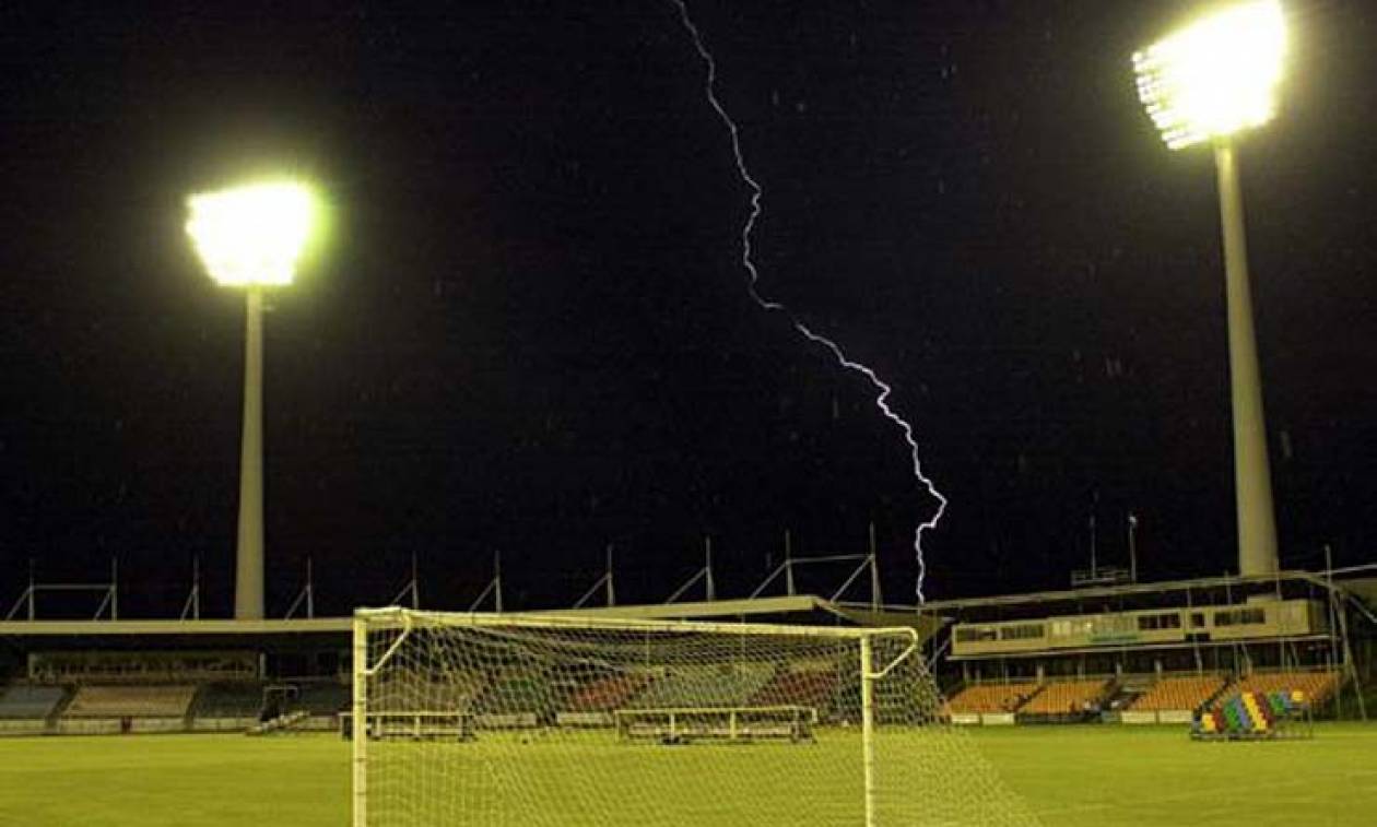 Λάρισα: 14χρονος χτυπήθηκε από κεραυνό την ώρα της προπόνησης