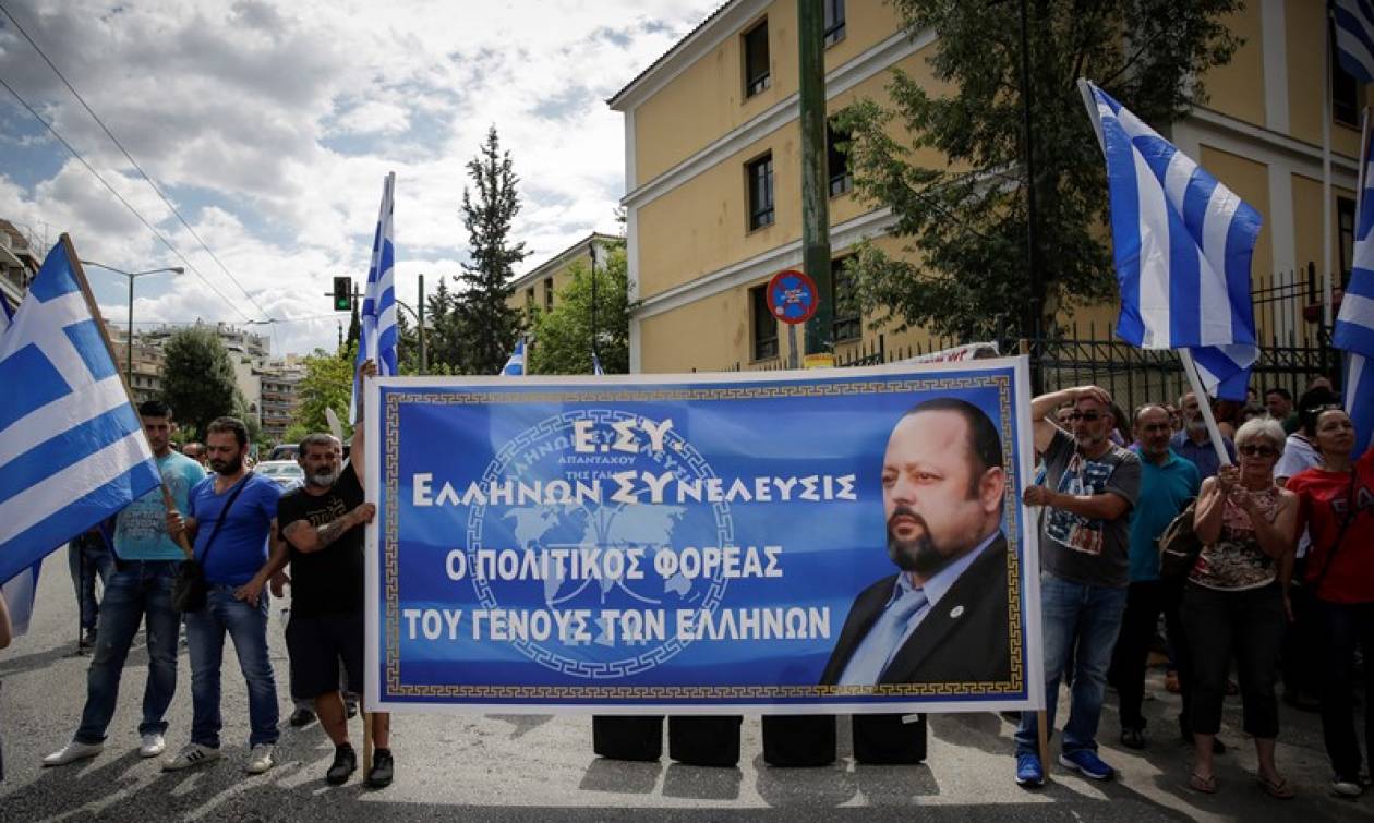 Στον ανακριτή ο Σώρρας - Πλήθος οπαδών του στην Ευελπίδων (pics)