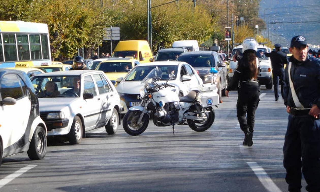 Πώς «πιάνει» το ραντάρ της Τροχαίας όσους πατούν παραπάνω γκάζι